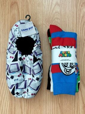 Nintendo themed Sock and Slipper Set —Men’s L/XL